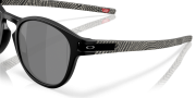 OAKLEY LATCH – MATTE BLACK / PRIZM BLACK POLARIZED